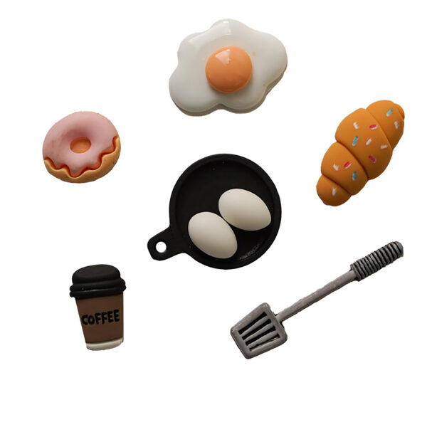 BUTTONS GALORE BREAKFAST