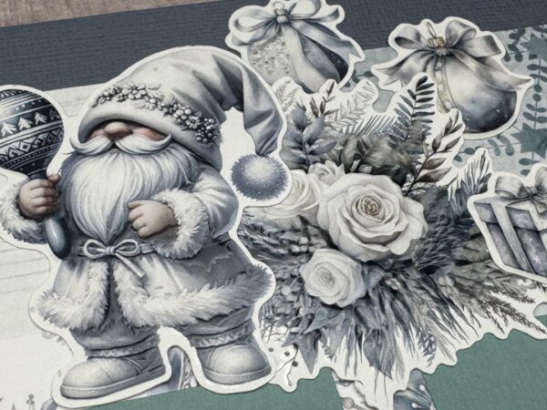 Paper Roses White Christmas