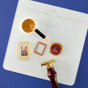Spellbinders Bullion Wax Seal Powder Gold From the Clear Seal Maker Tool Collection