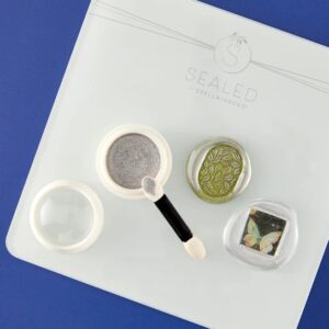 Spellbinders Bullion Wax Seal Powder Silver From the Clear Seal Maker Tool Collection