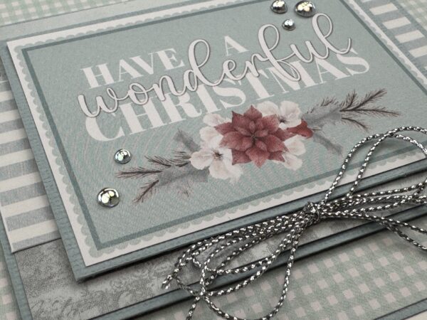 Uniquely Creative Mint & Misteltoe Card Kit