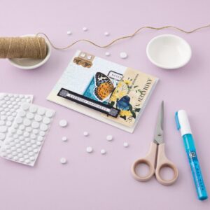 AC STICKY THUMB FOAM DOTS WHITE