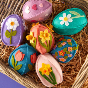 Spellbinders 3D Eggs & Flowers Felt Décor Etched Dies By Sandi Maciver