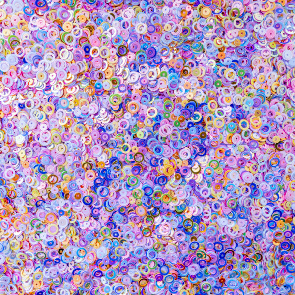 Trinity Embellishment Radiant Rings Confetti Mix